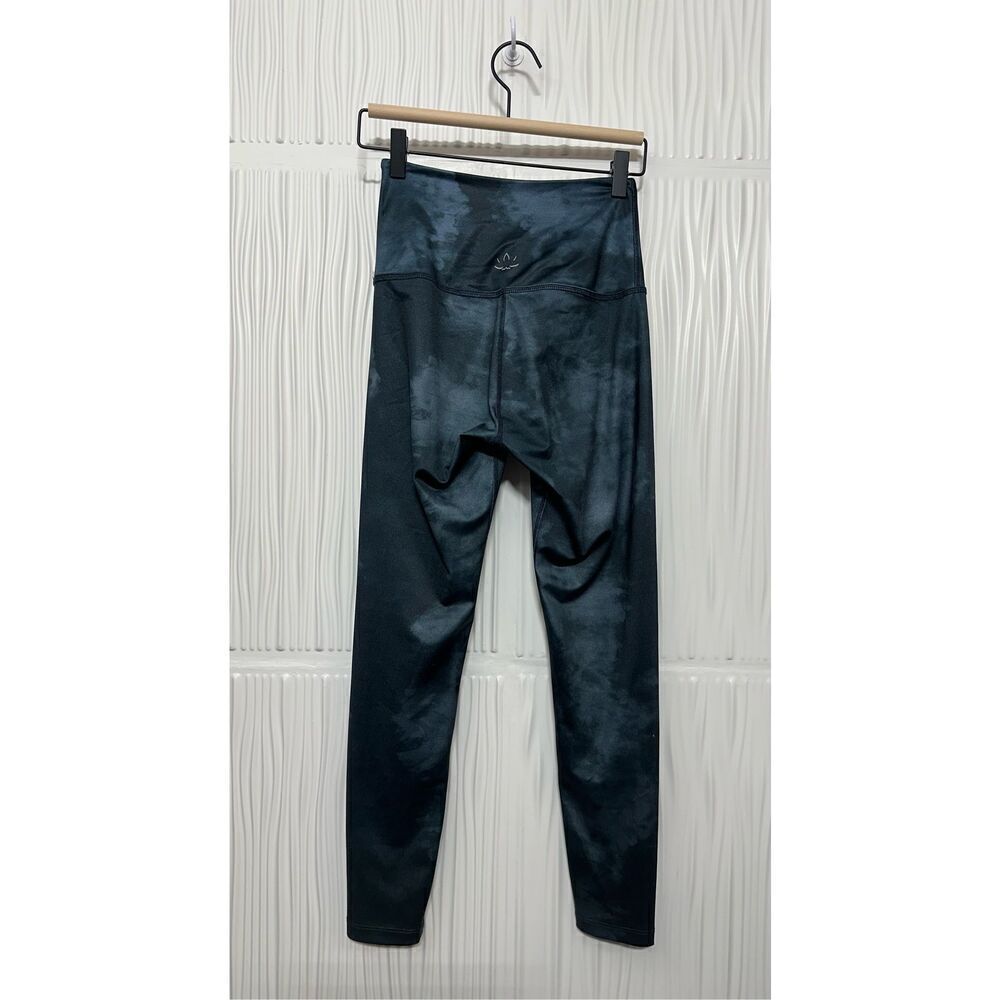 Beyond Yoga Lux High Waisted Midi Legging in Stellar Blue Cloud - S - Picture 3 of 13